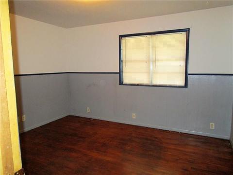 1214 7th St, Lone Wolf, OK 73655 photo 12