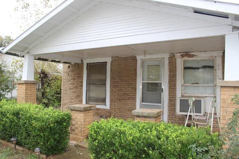 301 E Rosser St, Tipton, OK 73570 photo 3