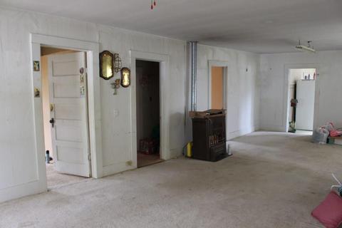 301 E Rosser St, Tipton, OK 73570 photo 7