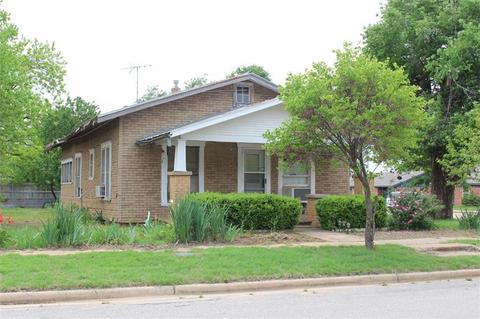 301 E Rosser St, Tipton, OK 73570 photo 4