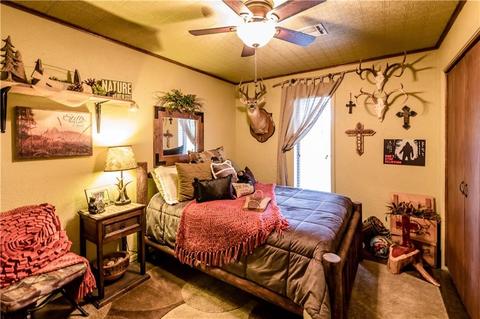 219 E 7th St, Leedey, OK 73654 photo 6