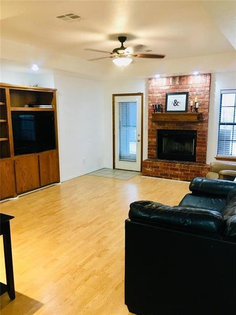 2924 Laurel Cir, Altus, OK 73521 photo 4