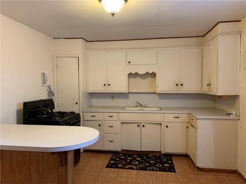 606 S Third St, Cheyenne, OK 73628 photo 4