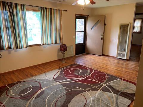 606 S Third St, Cheyenne, OK 73628 photo 3