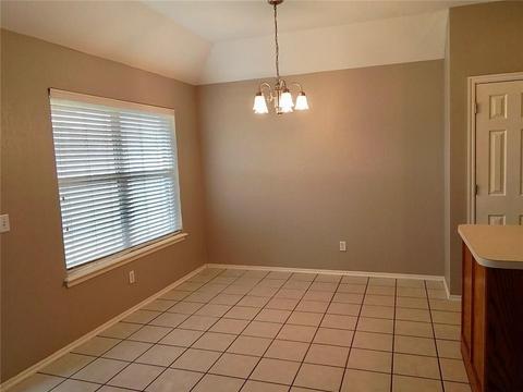736 Elder Ln, Mustang, OK 73064 photo 7