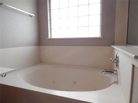 736 Elder Ln, Mustang, OK 73064 photo 12