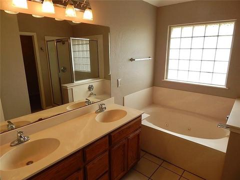 736 Elder Ln, Mustang, OK 73064 photo 11