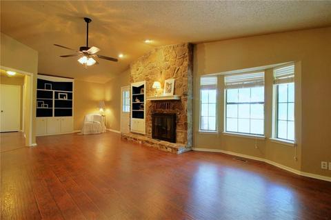 406 S Mustang Rd, Tuttle, OK 73089 photo 5