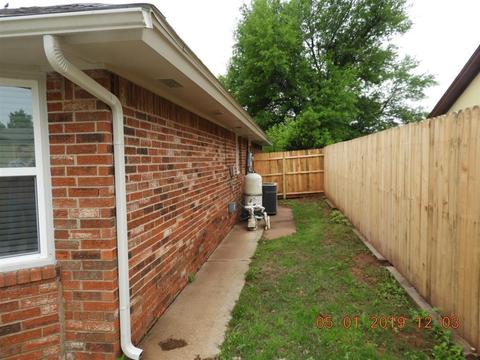 305 E Platt Dr, Yukon, OK 73099 photo 5