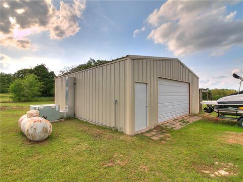 3736 E Seward Rd, Guthrie, OK 73044 photo 3