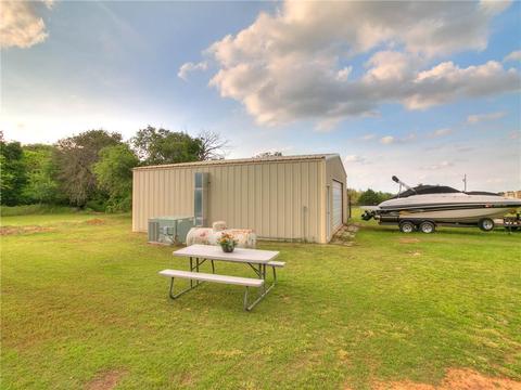 3736 E Seward Rd, Guthrie, OK 73044 photo 4