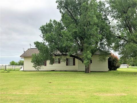 804 E Sanderson St, Crescent, OK 73028 photo 2