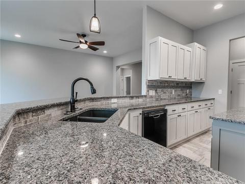 101 Southpointe Ave, Tuttle, OK 73089 photo 12