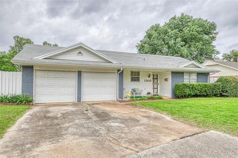1305 Abbey Dr, Norman, OK 73071 photo 2