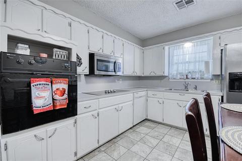 1305 Abbey Dr, Norman, OK 73071 photo 12