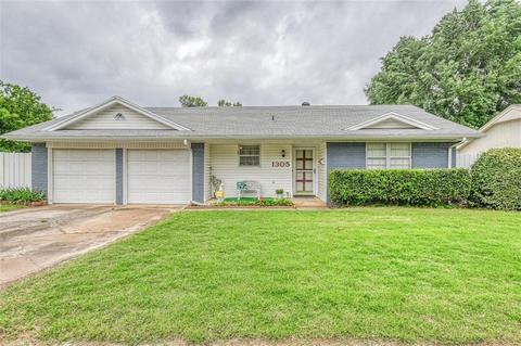 1305 Abbey Dr, Norman, OK 73071 photo 1