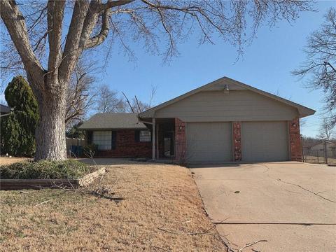 304 Memory Ln, Edmond, OK 73013 photo 1