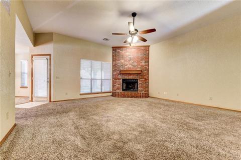 605 Goshawk Dr, Norman, OK 73072 photo 2