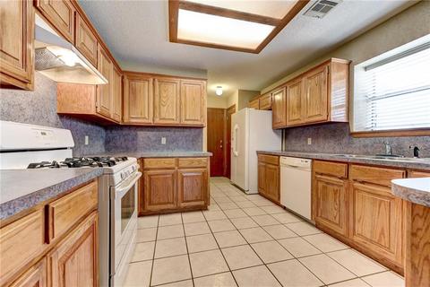 605 Goshawk Dr, Norman, OK 73072 photo 5
