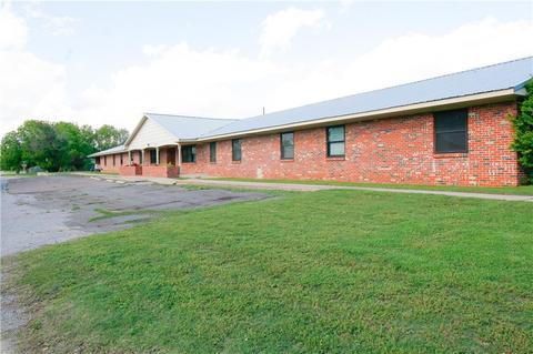 112 S Magnolia Ave, Erick, OK 73645 photo 1