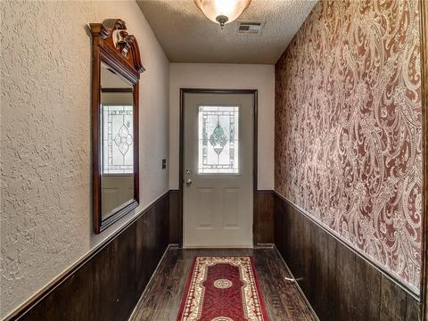 828 Stout Cir, Moore, OK 73170 photo 3