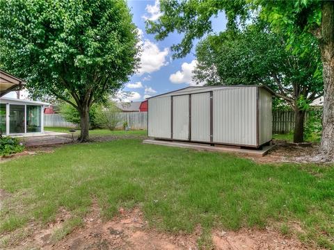 828 Stout Cir, Moore, OK 73170 photo 33