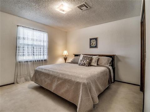 828 Stout Cir, Moore, OK 73170 photo 24