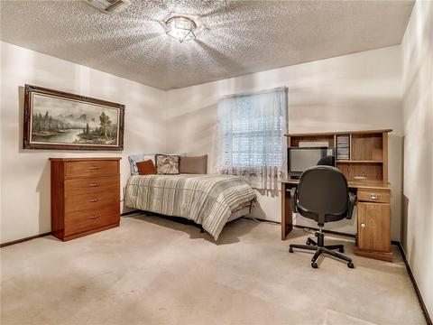 828 Stout Cir, Moore, OK 73170 photo 21