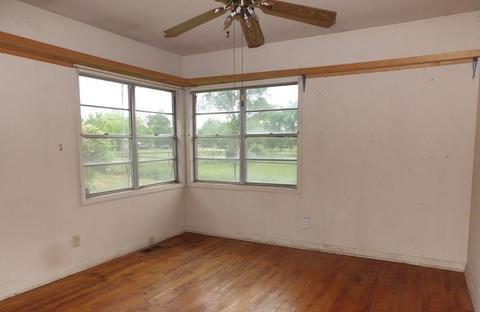 805 E Scissortail Ln, Cushing, OK 74023 photo 7
