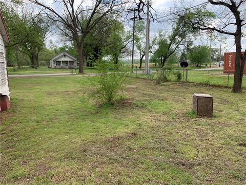 117 E Knipe Ave, Perkins, OK 74059 photo 5
