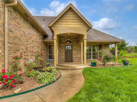 3005 Flint Ct, Moore, OK 73165 photo 2