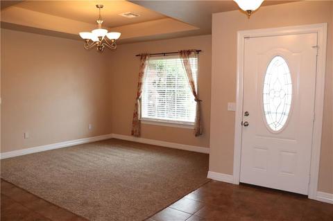 1824 Foxtail Cir, Altus, OK 73521 photo 6