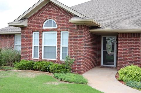 1824 Foxtail Cir, Altus, OK 73521 photo 4