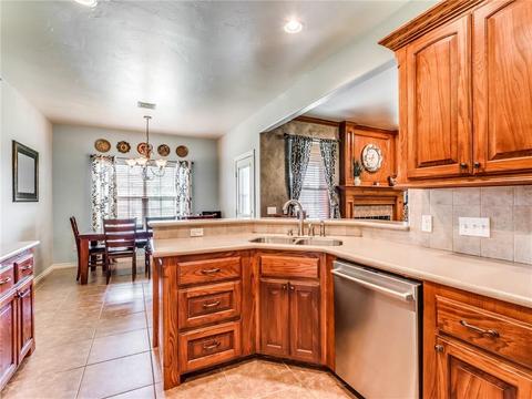 4100 Driftwood Cir, Harrah, OK 73045 photo 9