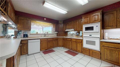 904 Pecan St, Tuttle, OK 73089 photo 3