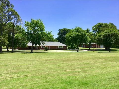 904 Pecan St, Tuttle, OK 73089 photo 1