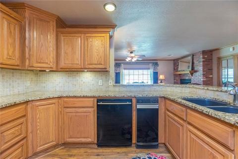 102 SE 2nd St, Tuttle, OK 73089 photo 12