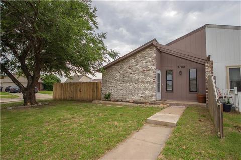 2100 Meench Dr, Moore, OK 73170 photo 2