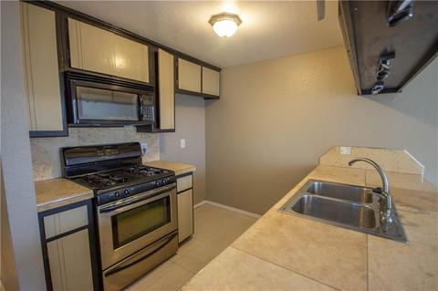 2100 Meench Dr, Moore, OK 73170 photo 9