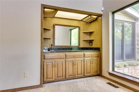 2009 Eagle Dr, Edmond, OK 73034 photo 6