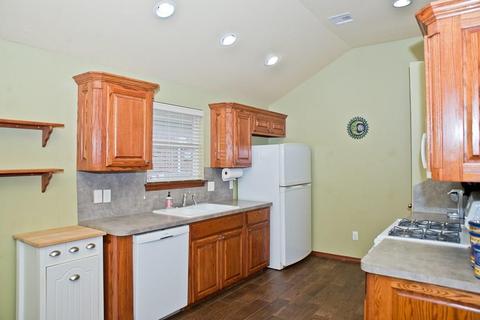 1709 Tara Dr, Moore, OK 73160 photo 6