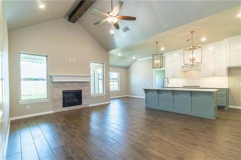 1013 NE 33rd Ter, Moore, OK 73160 photo 5