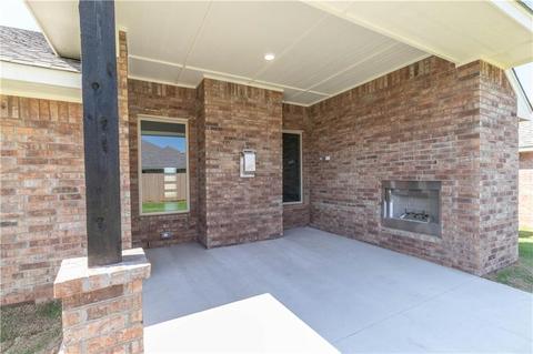 1013 NE 33rd Ter, Moore, OK 73160 photo 21