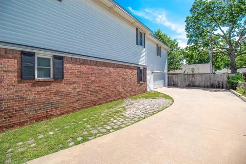 4506 N Central Rd, Bethany, OK 73008 photo 2