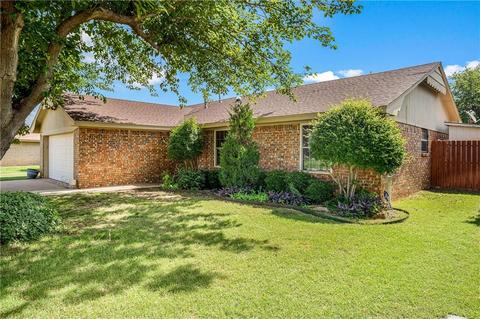 708 Hayes St, Altus, OK 73521 photo 1
