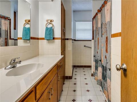 1502 Barta Ave, Prague, OK 74864 photo 11