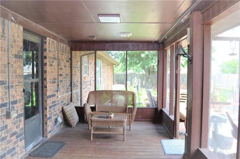 2410 Mockingbird Dr, Tuttle, OK 73089 photo 21