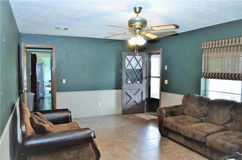 2410 Mockingbird Dr, Tuttle, OK 73089 photo 15