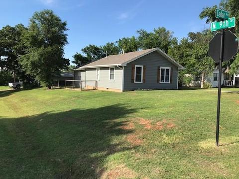 835 Cedar Ave, Yukon, OK 73099 photo 3