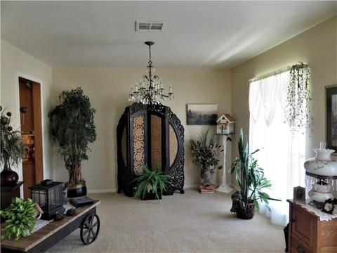 300 Cameron Dr, Altus, OK 73521 photo 5
